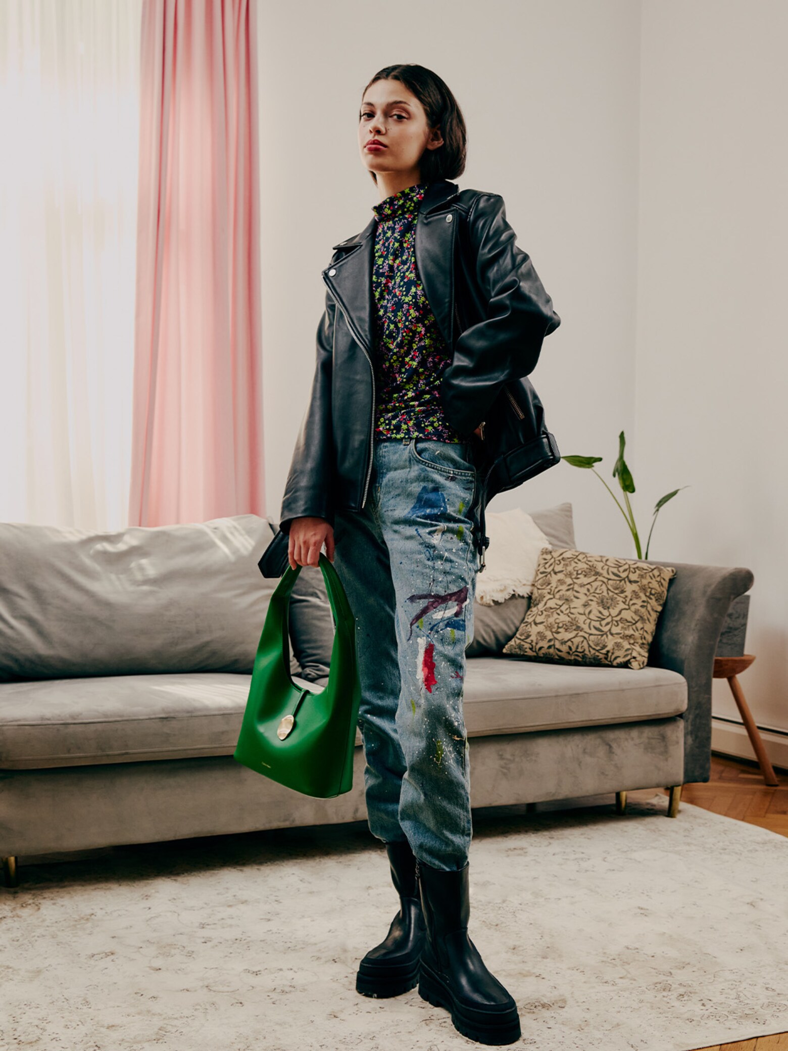 Silvia A - Jeans and Blouse Look