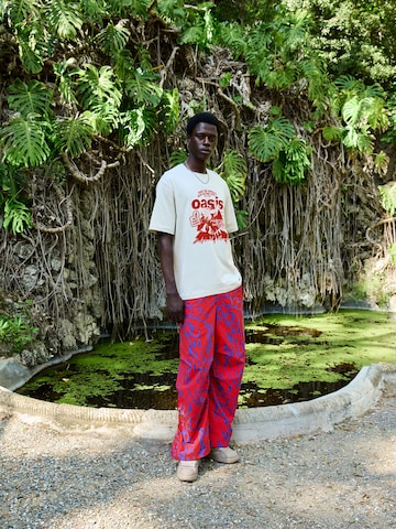Trendy Printed Pants Look
