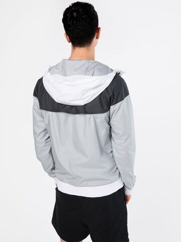 Nike Sportswear Windbreaker in Weiß: zadná strana