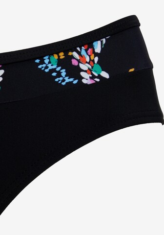 T-shirt Bikini di PETITE FLEUR in nero