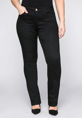 SHEEGO Slimfit Jeans i svart: framsida