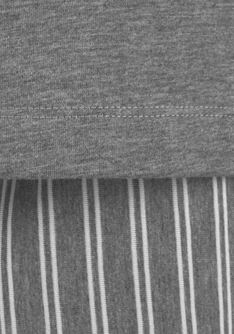 s.Oliver Shorty in Grey
