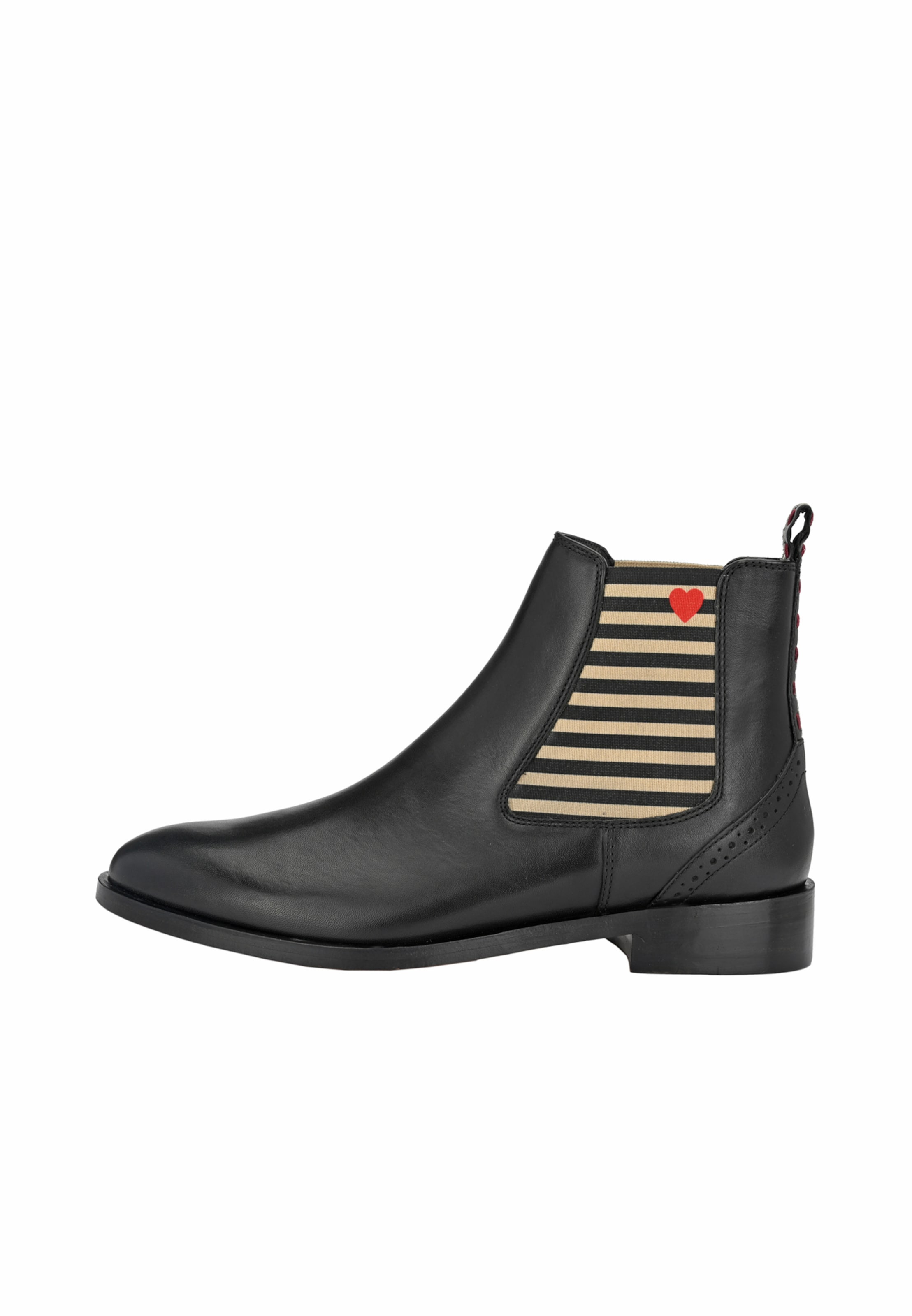 Crickit Chelsea boots 'Suvi' in Black