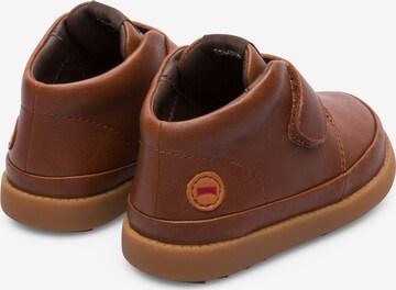 Chaussure basse 'Bryn' CAMPER en marron