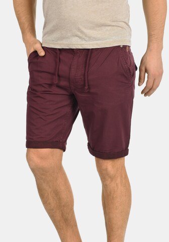 BLEND Regular Chinoshorts 'Claudio' in Rot: predná strana