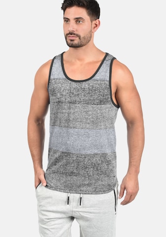 !Solid Tanktop 'Charan' in Schwarz: predná strana