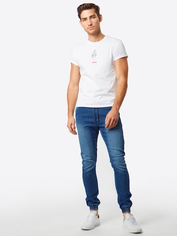 Urban Classics Tapered Jeans in Blau