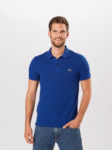 Slim fit Tricou de la LACOSTE pe albastru: față