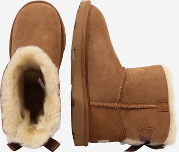 UGG حذاء للثلج 'Bailey Bow II' بلون بني