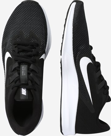 NIKE - Sapatilha de corrida 'Downshifter 9' em preto