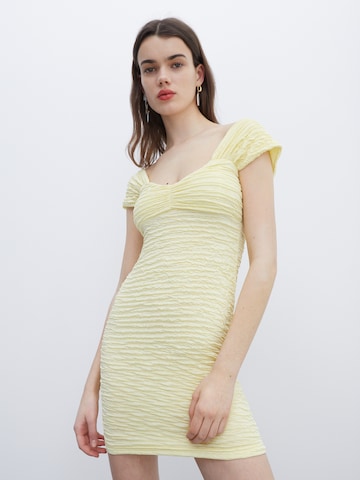 EDITED Φόρεμα 'Briley' σε κίτρινο: μπροστά