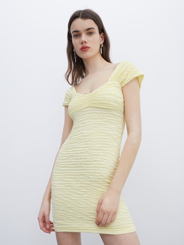 EDITED - Vestido 'Briley' en amarillo: frente