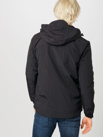 Lyle & Scott Between-season jacket in Black