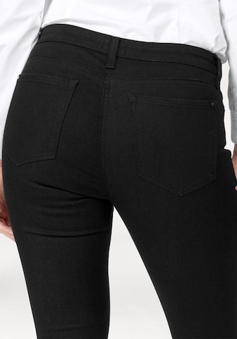 MAC Skinny Jeans in Schwarz