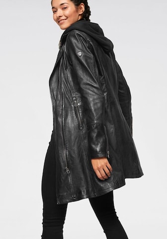 Gipsy Between-Seasons Coat in Black