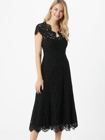 Robe de soirée IVY OAK en noir : devant