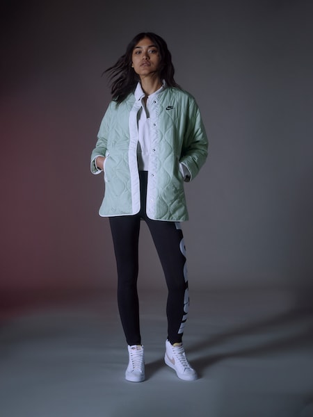 Anetta - Casual Look by Nike