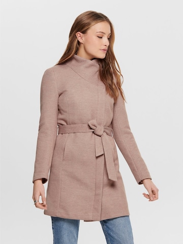 Manteau mi-saison ONLY en marron : devant