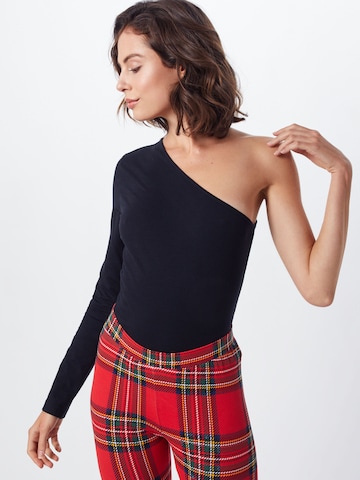Urban Classics - Camiseta en negro: frente