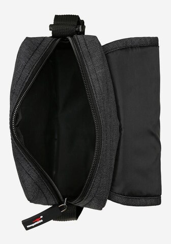 KangaROOS Crossbody Bag in Black