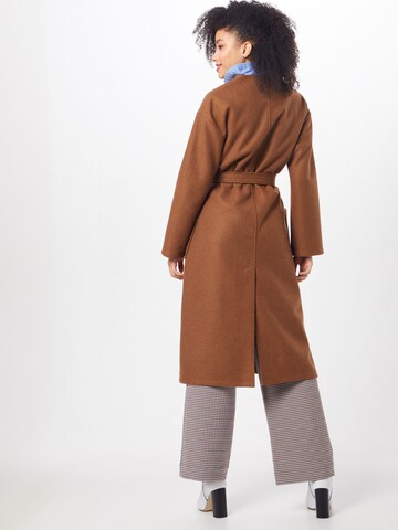 Manteau mi-saison 'EDGY' Fashion Union en marron : derrière