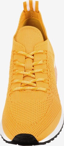 LA STRADA Sneakers in Yellow