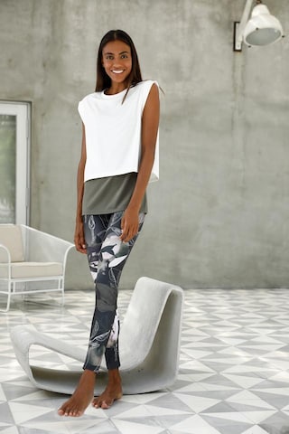 LASCANA Skinny Leggings in Grau