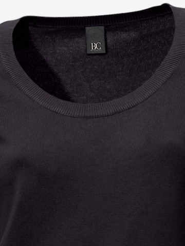 heine Sweter w kolorze czarny