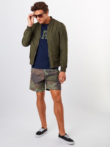 GAP Póló 'V-SS CAMO ARCH LOGO TEE' - kék