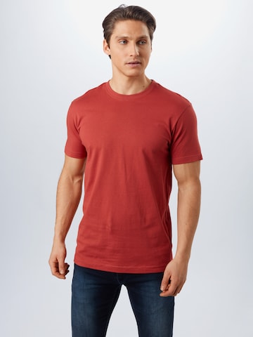 Urban Classics قميص بلون أحمر: الأمام