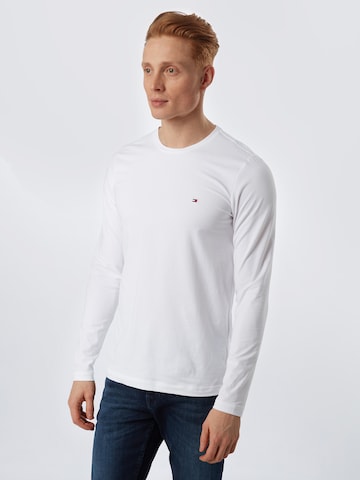 Regular fit Tricou de la TOMMY HILFIGER pe alb: față