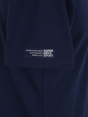 Superdry Regular Fit Sportshirt in Blau
