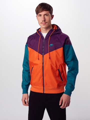 Coupe regular Veste mi-saison Nike Sportswear en mélange de couleurs : devant