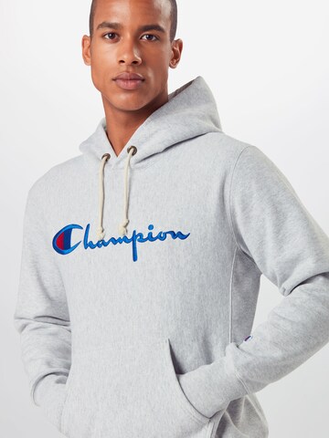 Champion Reverse Weave Regular Fit Sweatshirt in Grau