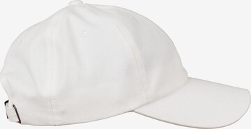 Casquette Flexfit en blanc