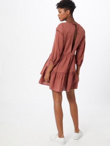 Robe 'Annabelle' LeGer by Lena Gercke en rouge