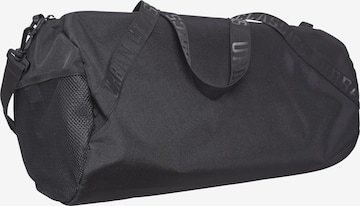 Urban Classics Travel Bag in Black: front