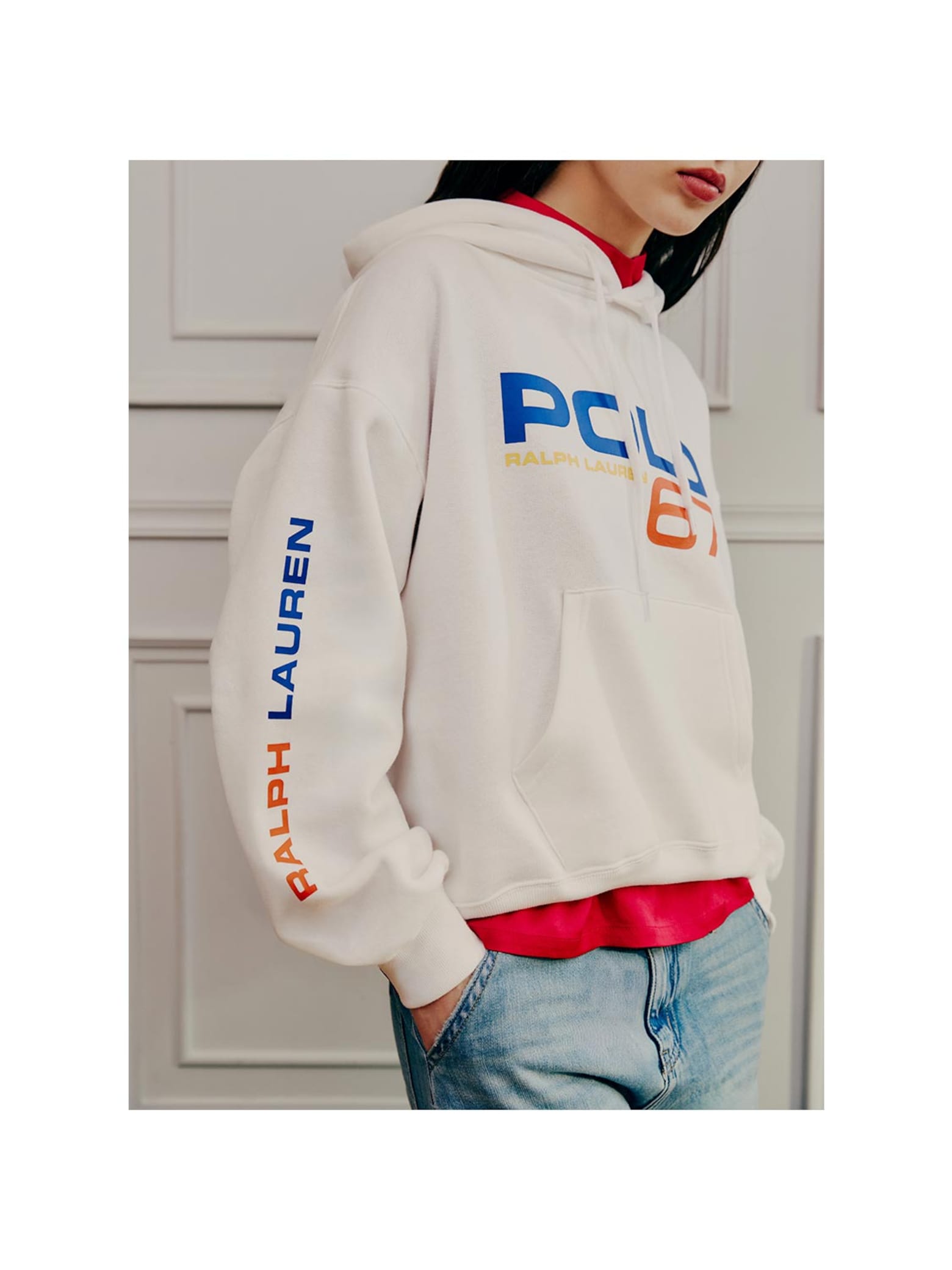 Silvia A - Casual Hoodie And Jeans Look