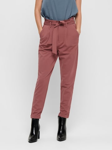 ONLY Tapered Pleat-Front Pants in Red: front