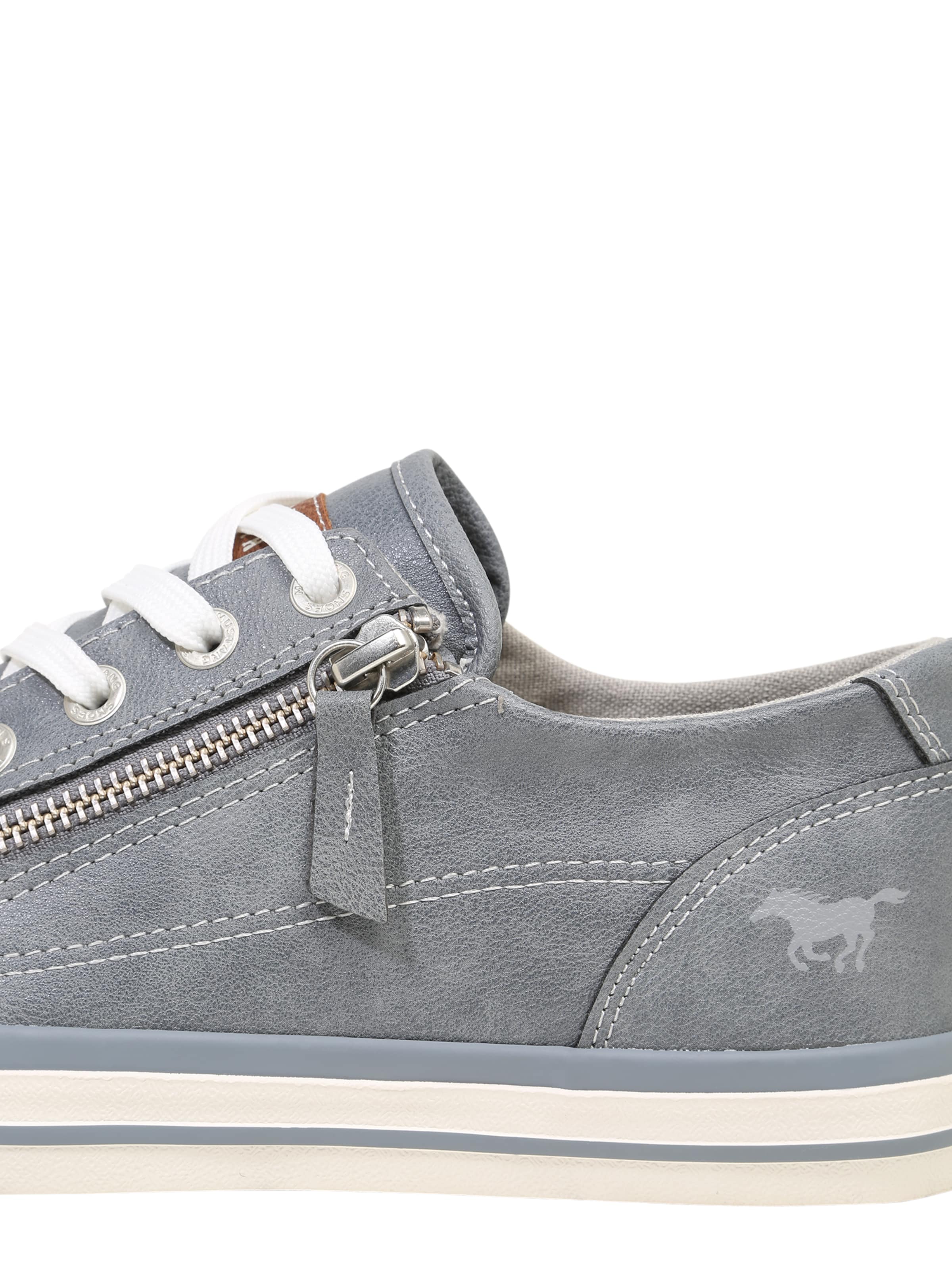 MUSTANG Sneaker in Blau
