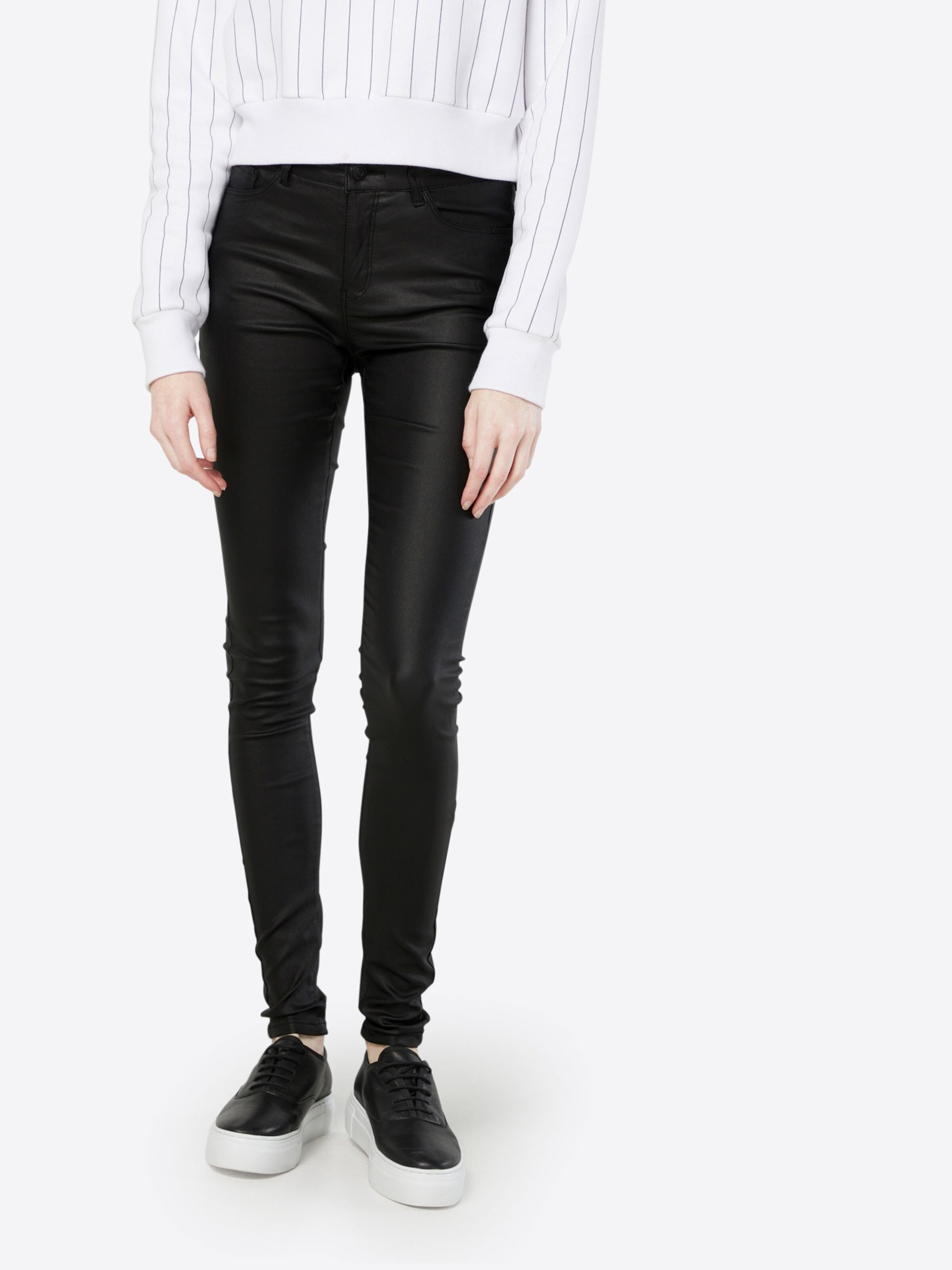 VERO MODA Pantalon 'VMSEVEN NW S.SLIM SMOOTH' en noir: Vue de face