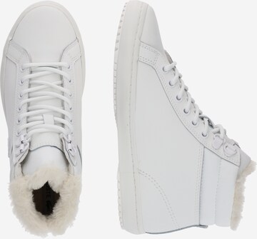 Baskets hautes LACOSTE en blanc