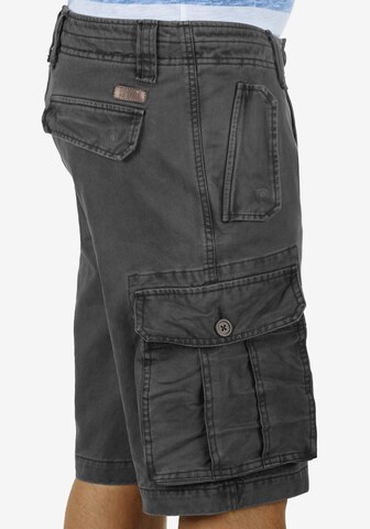 !Solid Regular Cargoshorts 'Pombal' in Grau