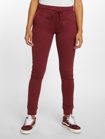 Just Rhyse Tapered Broek 'Poppy' in Rood: voorkant