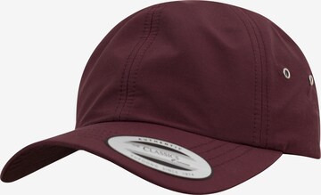 Casquette Flexfit en rouge : devant