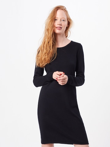 Rochie tricotat de la ESPRIT pe negru: față