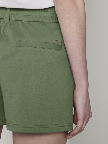 TOM TAILOR DENIM Normální Kalhoty se sklady v pase – zelená