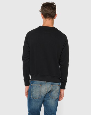 ALPHA INDUSTRIES Sweatshirt 'X-Fit' in Zwart