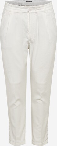 DRYKORN Pleat-Front Pants in White: front