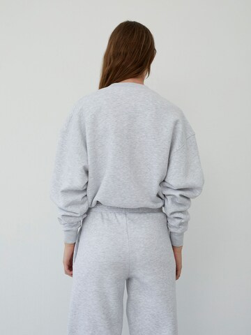 Sweat-shirt 'Rosa' LeGer by Lena Gercke en gris